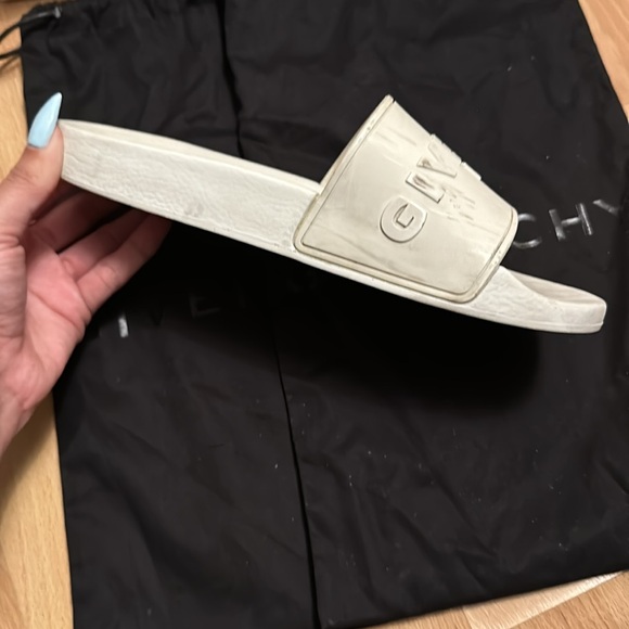 Givenchy Pool Slides - Picture 8 of 10